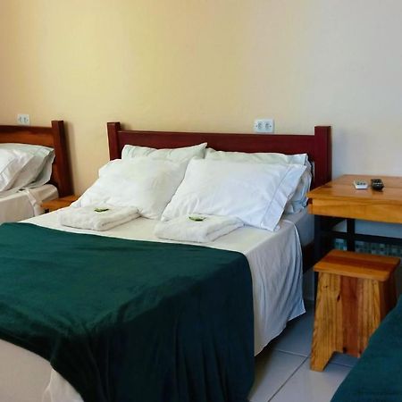 Hotel Recanto Verde Teresina de Goias Bagian luar foto