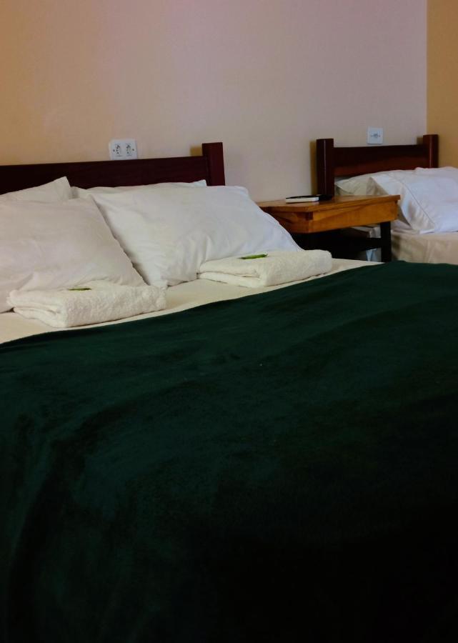 Hotel Recanto Verde Teresina de Goias Bagian luar foto